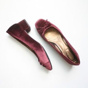 NEW Bandolino Xenica Block Heel Pump